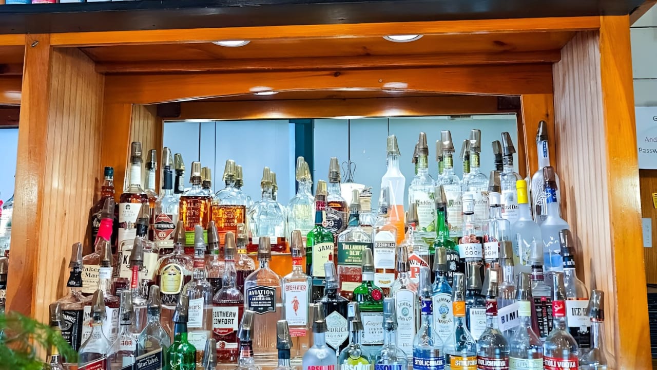 Bar photo 1